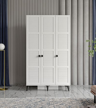 Гардероб на Аля